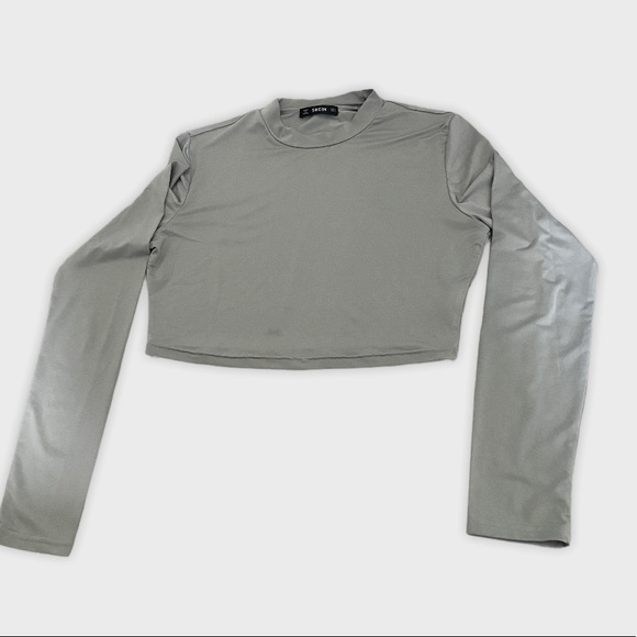 SHEIN Tops - Shein long sleeved crop top